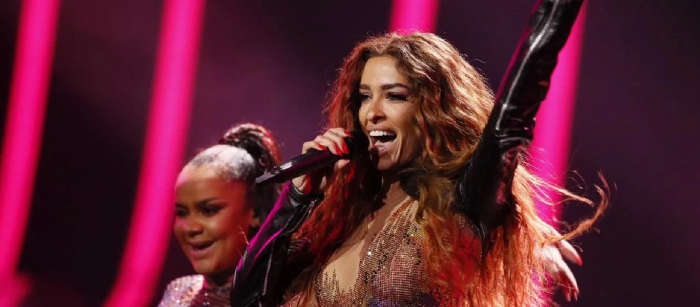 Η Ελένη Φουρέιρα δε... σταματά πουθενά! Μιλά για όλα και... προσποιείται στον αέρα... οργασμό (βίντεο)